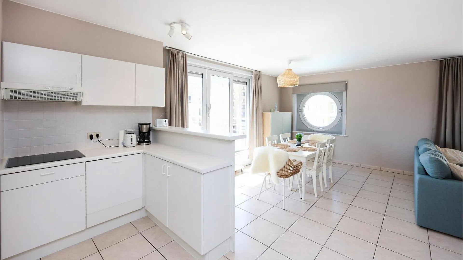 Stunning Apartment In Oostende With Kitchen